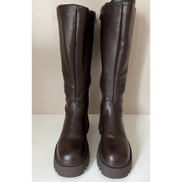 Dream Pairs faux brown smooth leather lug soled boots. Size 8.5. - Picture 1 of 11
